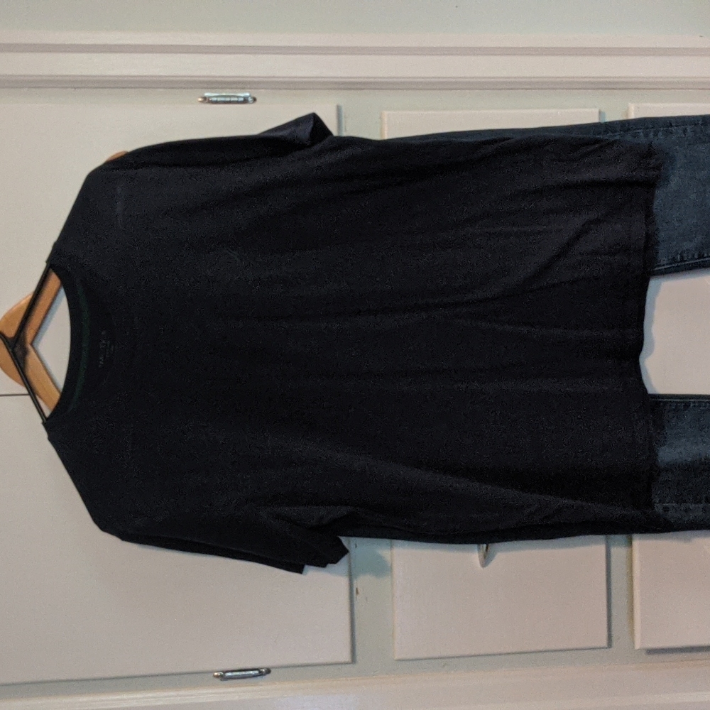 Navy blue Nautica T-shirt